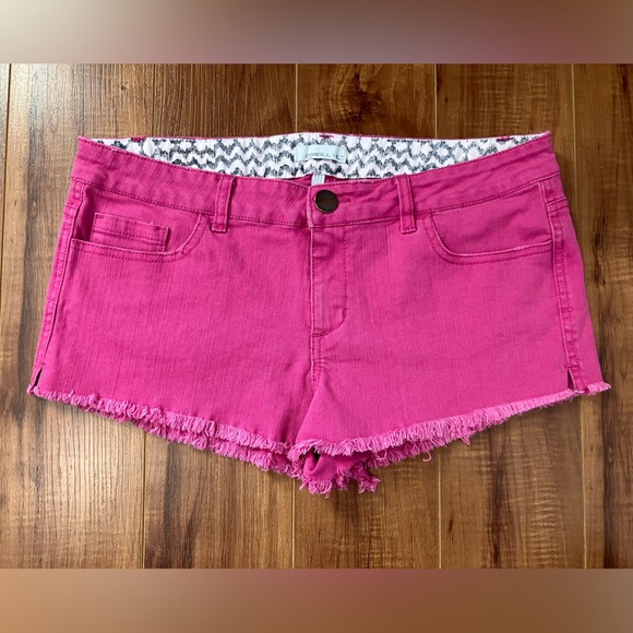 *❤️2/30$*NWOT* O’Neill| Pink Jean Shorts - Picture 1 of 3